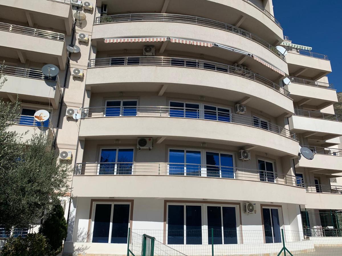 Apartment Liza Petrovac 外观 照片